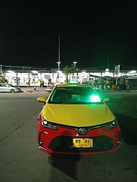 เรียกแท็กซี่ 064-481-6561